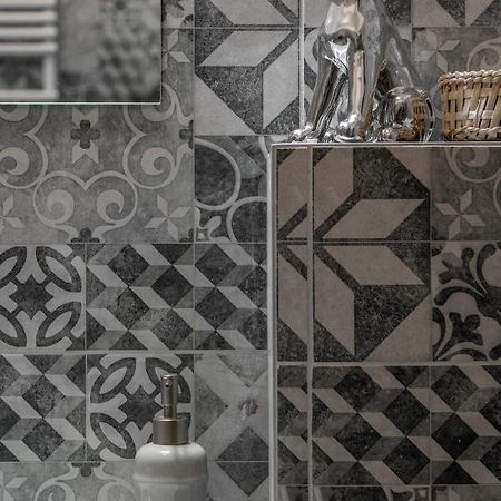 Cozy Home By Bella In The Heart Of Budapest Ngoại thất bức ảnh