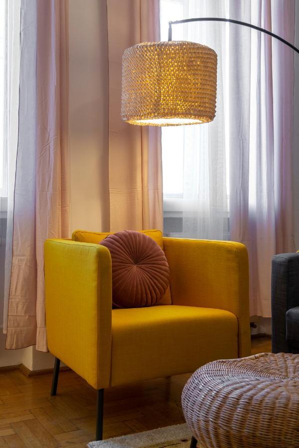 Cozy Home By Bella In The Heart Of Budapest Ngoại thất bức ảnh