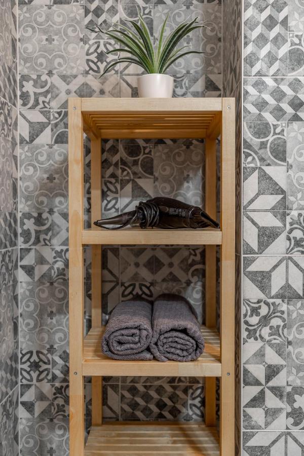 Cozy Home By Bella In The Heart Of Budapest Ngoại thất bức ảnh