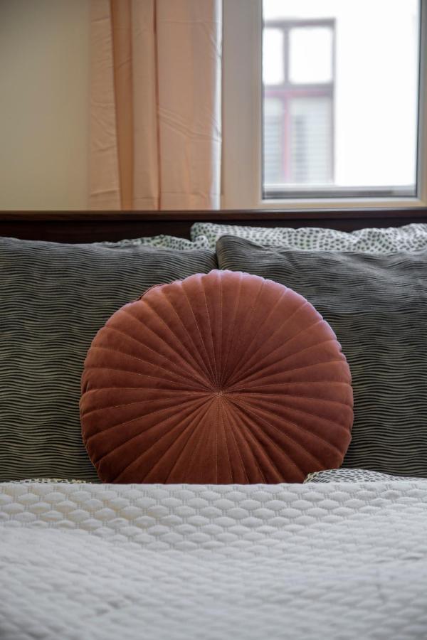 Cozy Home By Bella In The Heart Of Budapest Ngoại thất bức ảnh